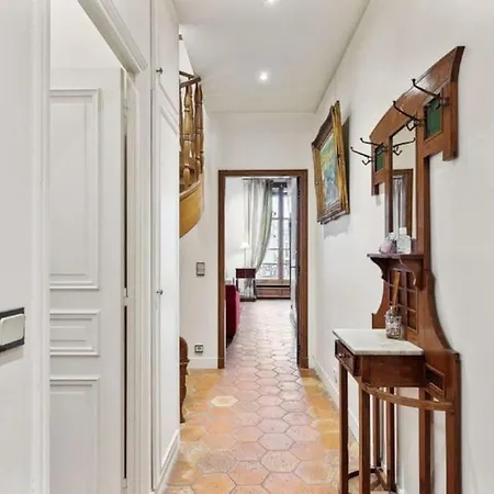 Apartment Marais Historical Center Parisian 3br *